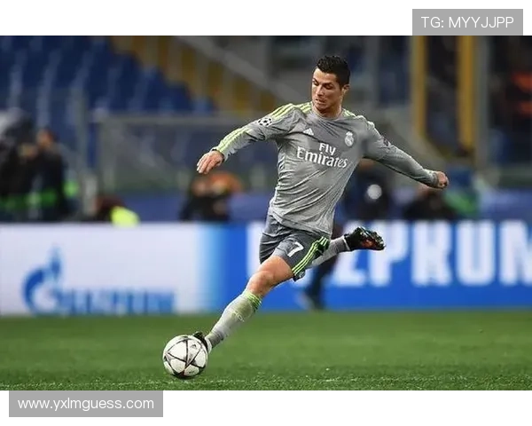 陈清晨羽超赛场展现领袖风范，指导年轻队友传承经验